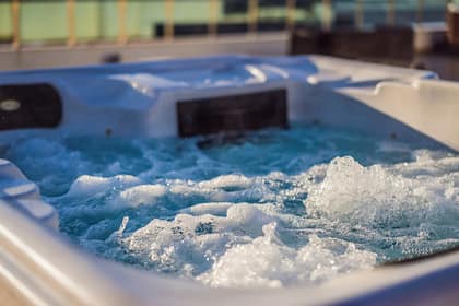Каков идеальный уровень брома для гидромассажной ванны?
